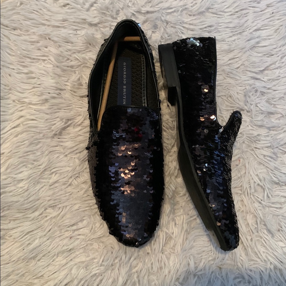 Men shoes only worn once for a prom.